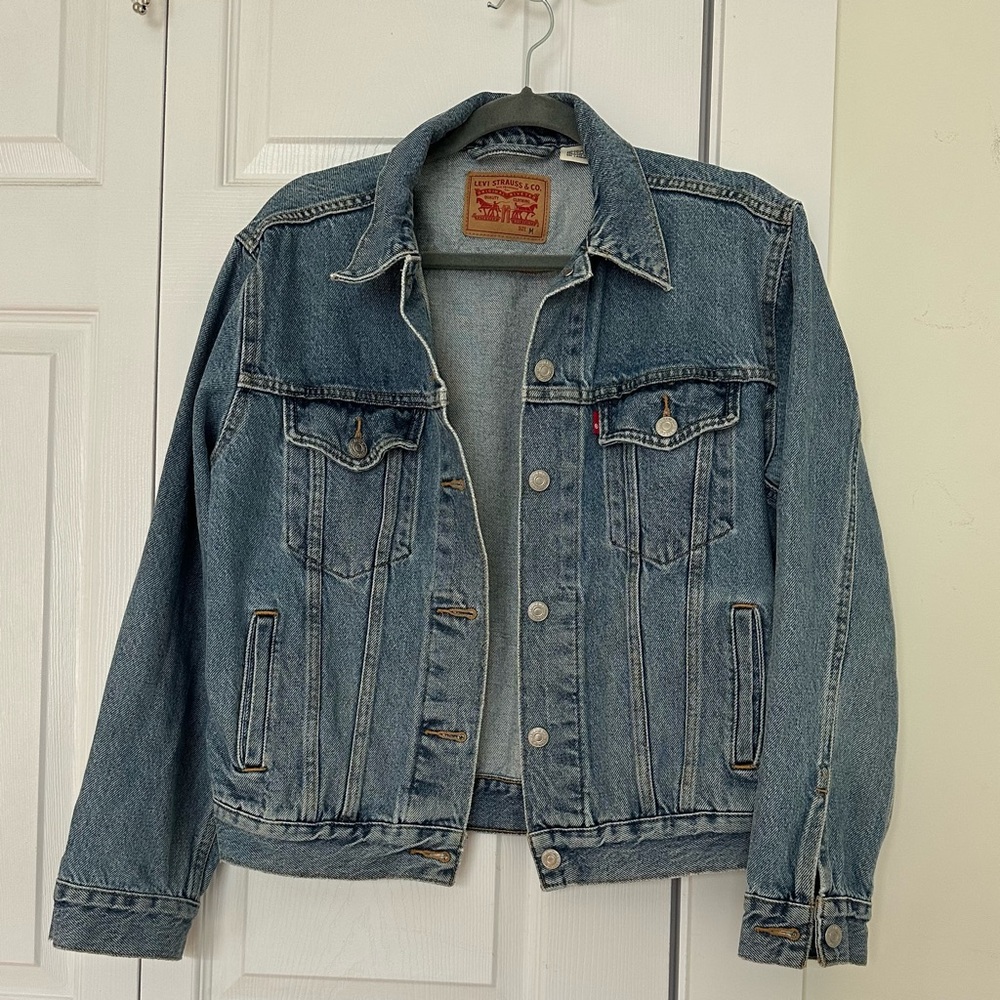 Levi's Classic Blue Denim Button Detail